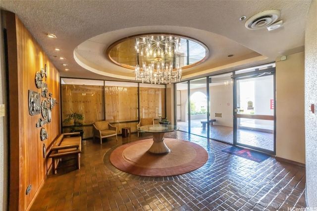 583 Kamoku Street DH3705, Honolulu, HI 96826