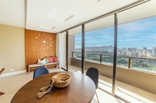 583 Kamoku Street DH3705, Honolulu, HI 96826