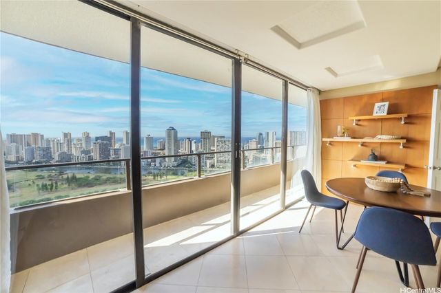 583 Kamoku Street DH3705, Honolulu, HI 96826