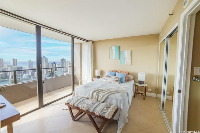 583 Kamoku Street DH3705, Honolulu, HI 96826