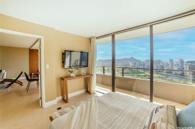 583 Kamoku Street DH3705, Honolulu, HI 96826