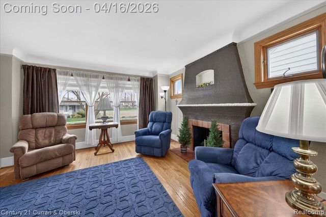 649 Phillips Avenue, Clawson, MI 48017