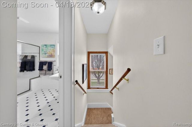 649 Phillips Avenue, Clawson, MI 48017