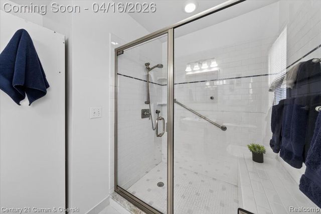 649 Phillips Avenue, Clawson, MI 48017