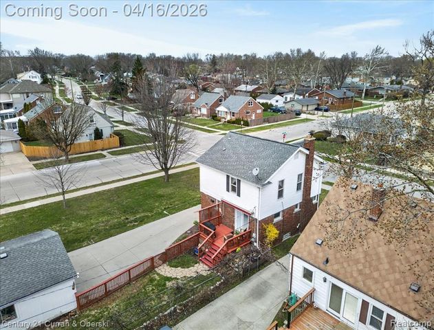 649 Phillips Avenue, Clawson, MI 48017