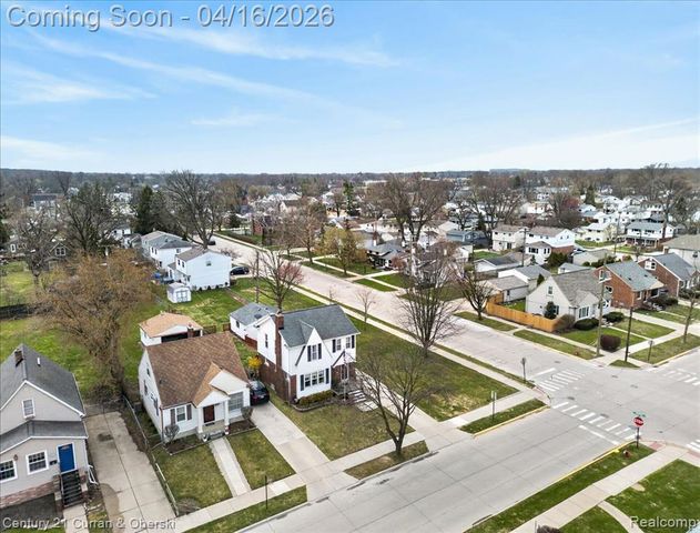 649 Phillips Avenue, Clawson, MI 48017