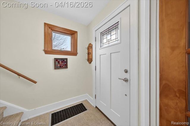 649 Phillips Avenue, Clawson, MI 48017