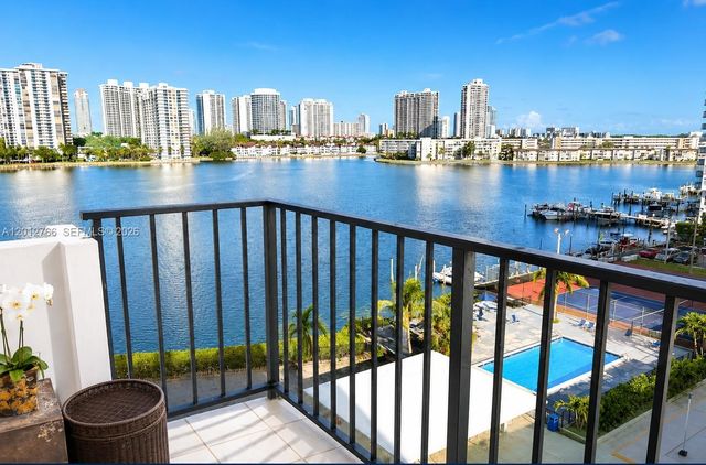 2780 NE 183rd Street 710, Aventura, FL 33160