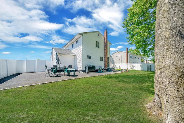 1169 Little East Neck Road, West Babylon, NY 11704
