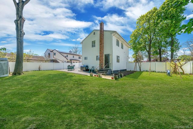 1169 Little East Neck Road, West Babylon, NY 11704