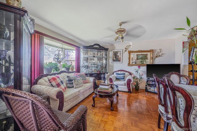 1169 Little East Neck Road, West Babylon, NY 11704