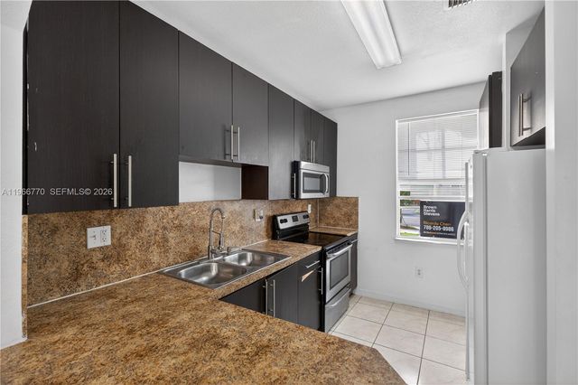 761 SE 2nd St, Homestead, FL 33030