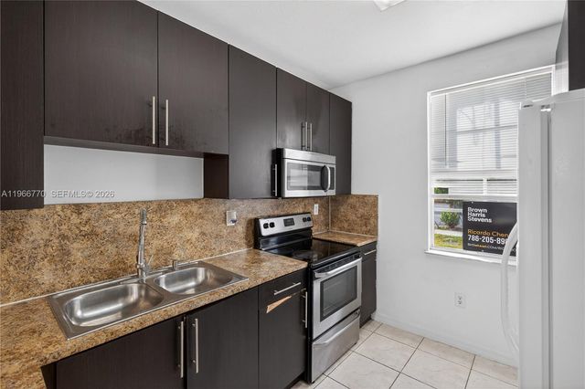 761 SE 2nd St, Homestead, FL 33030