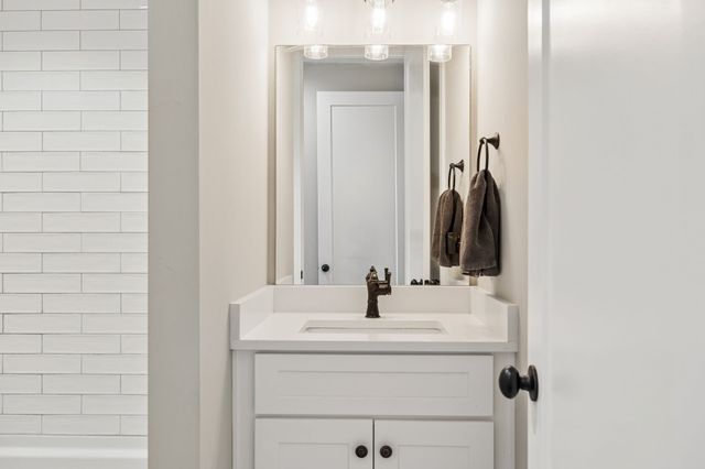 4807B Tennessee Ave B, Nashville, TN 37209