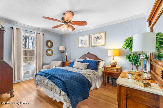 7402 Smyrna Rd, Louisville, KY 40228