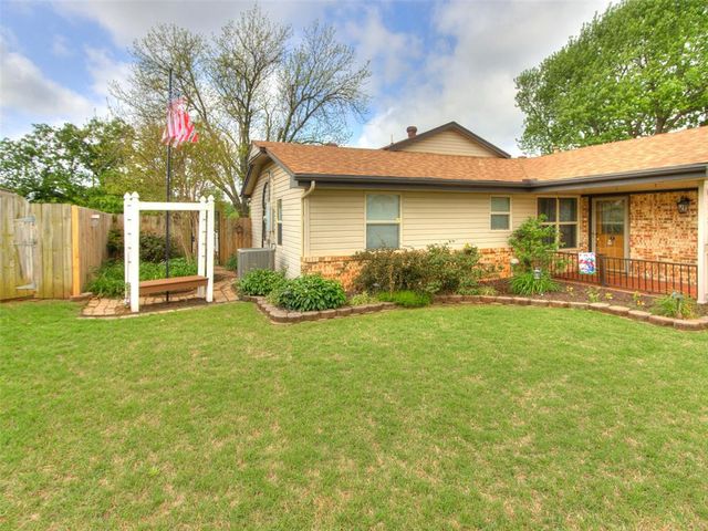 2313 Sandra Drive, Midwest City, OK 73110