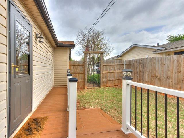 2313 Sandra Drive, Midwest City, OK 73110