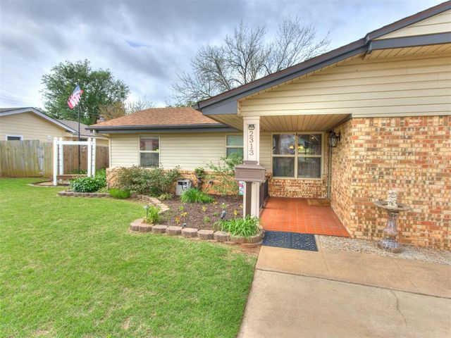 2313 Sandra Drive, Midwest City, OK 73110