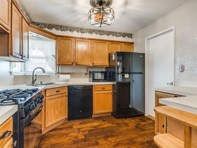 2313 Sandra Drive, Midwest City, OK 73110