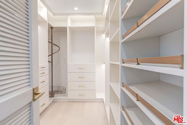 300 N Swall Drive 408, Beverly Hills, CA 90211