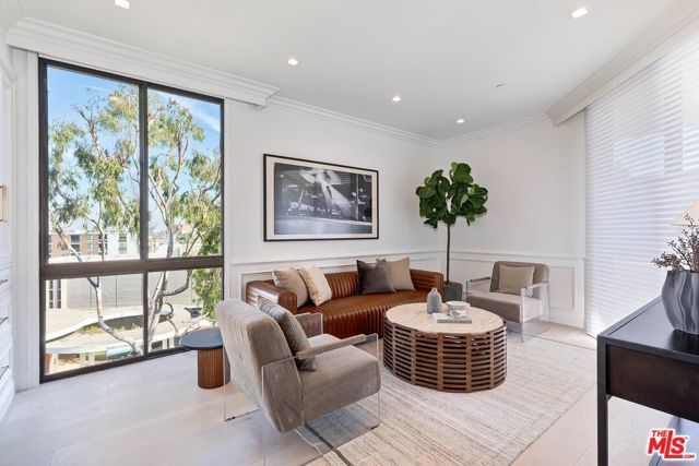 300 N Swall Drive 408, Beverly Hills, CA 90211