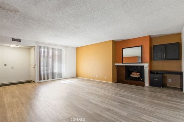 42935 15th W, Lancaster, CA 93534