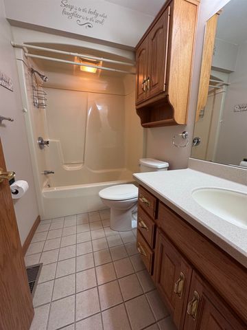 331 Lincoln Park, Warsaw, IN 46582
