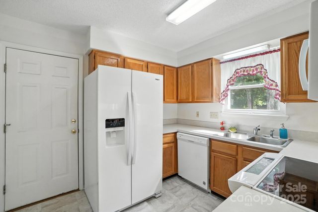 8529 Indian Summer Trail, Harrisburg, NC 28075