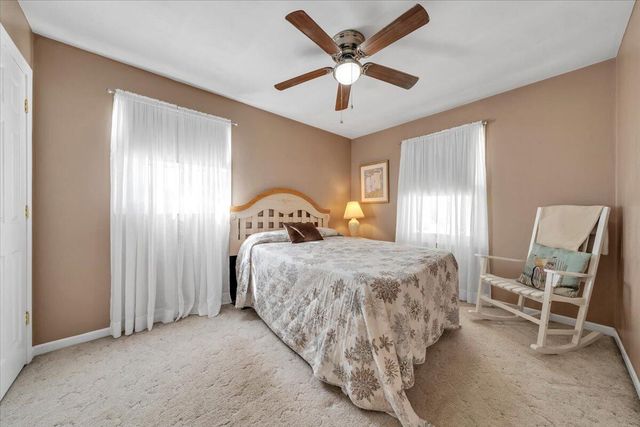 812 Knollwood DR, Troutville, VA 24175