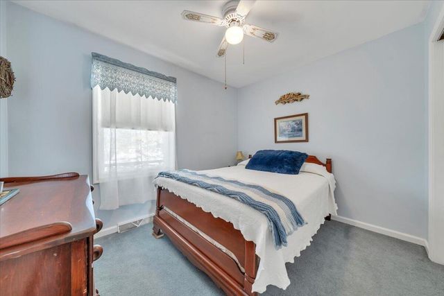 812 Knollwood DR, Troutville, VA 24175