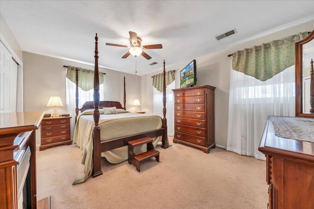 812 Knollwood DR, Troutville, VA 24175