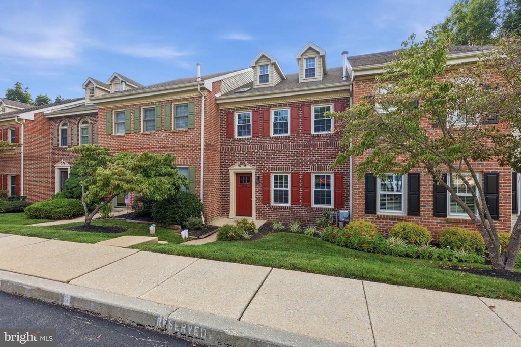 206 GEORGETOWNE CT, ROYERSFORD, PA 19468 — photo 3