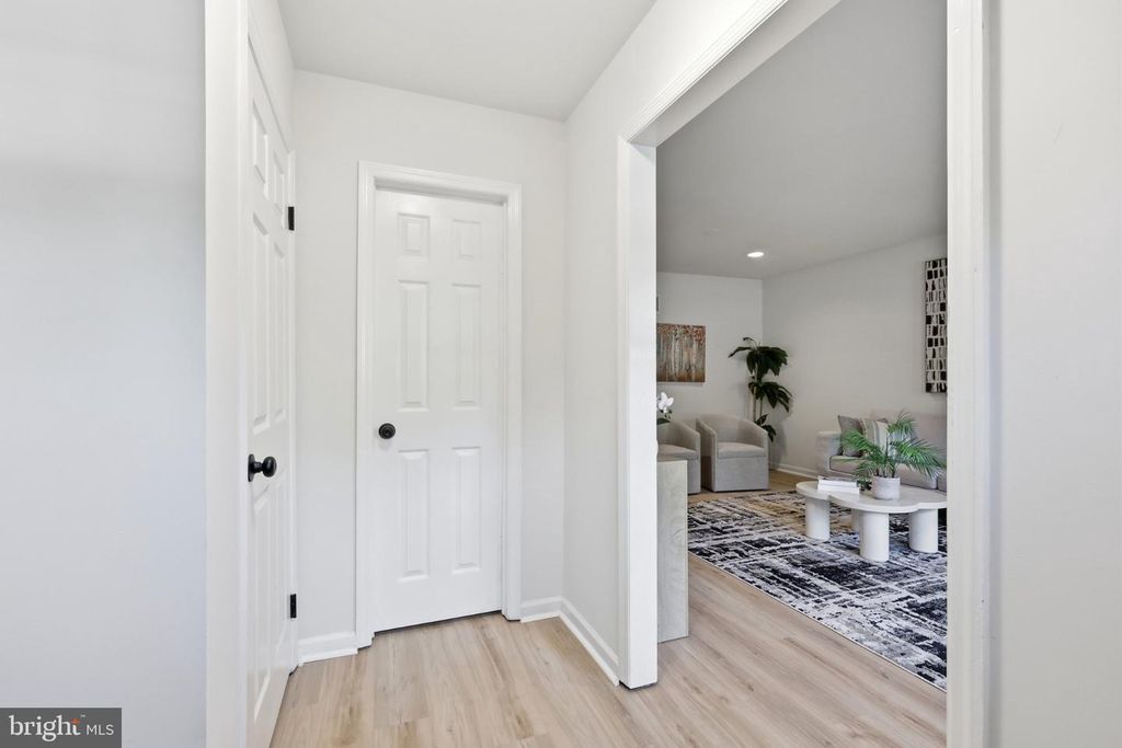 206 GEORGETOWNE CT, ROYERSFORD, PA 19468 — photo 5