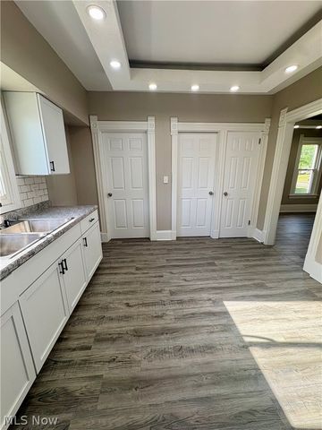 38 Belmont Avenue, Niles, OH 44446