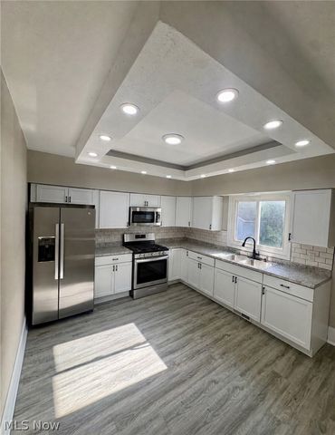 38 Belmont Avenue, Niles, OH 44446