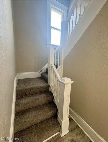 38 Belmont Avenue, Niles, OH 44446
