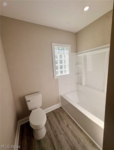 38 Belmont Avenue, Niles, OH 44446
