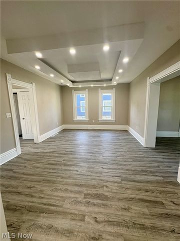 38 Belmont Avenue, Niles, OH 44446