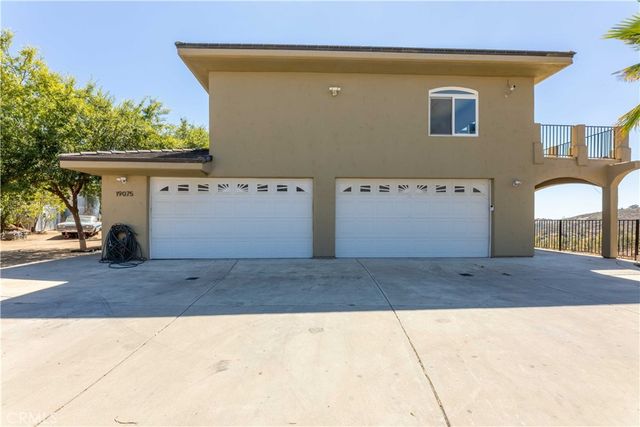 19075 Caesar Drive, Ramona, CA 92065