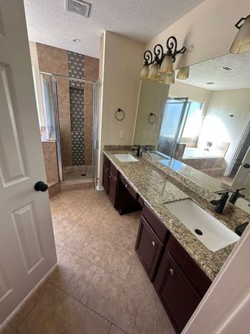 5718 Straight Way, Houston, TX 77339
