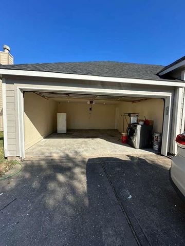 5718 Straight Way, Houston, TX 77339