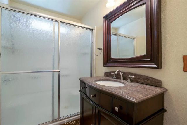 28190 Hot Springs, Canyon Country, CA 91351