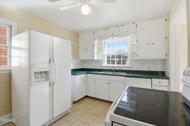 1760 Jefferson Avenue, Kingsport, TN 37664