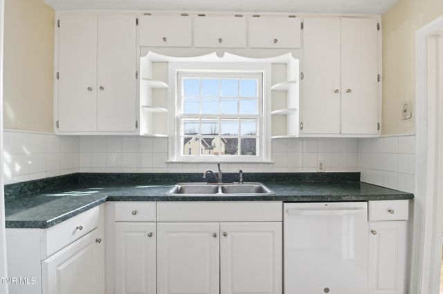 1760 Jefferson Avenue, Kingsport, TN 37664