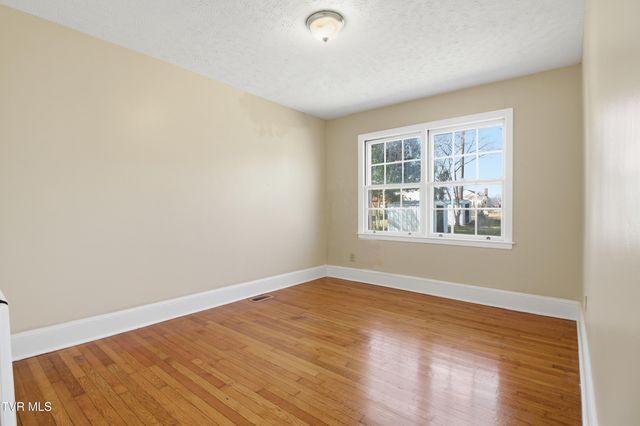 1760 Jefferson Avenue, Kingsport, TN 37664