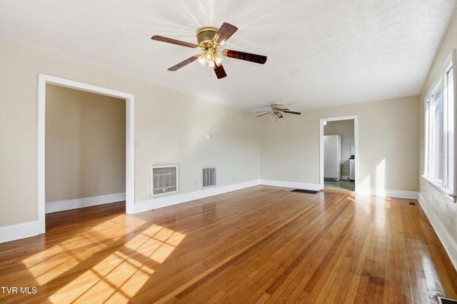 1760 Jefferson Avenue, Kingsport, TN 37664