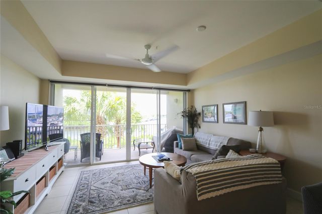 447 BAHIA BEACH BOULEVARD, Ruskin, FL 33570