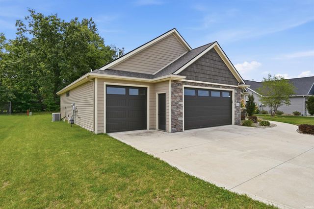 2906 Leon Cove, Fort Wayne, IN 46845