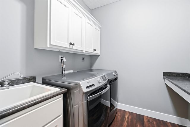 2906 Leon Cove, Fort Wayne, IN 46845