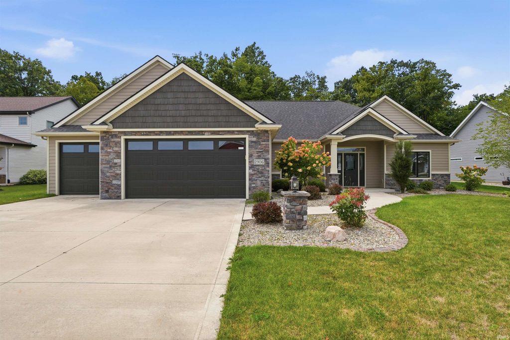 2906 Leon Cove, Fort Wayne, IN 46845